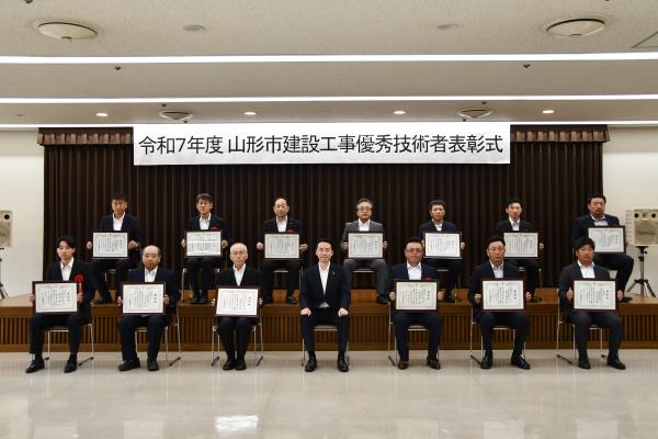 令和７年度集合写真