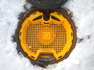 マンホールの中蓋