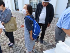 水の入ったリュックの重さ体験